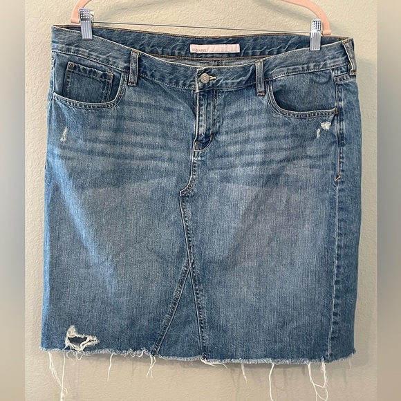 Old Navy Blue Denim Jean Skirt 16 with Frayed Raw Hem Distressed Western Rodeo - Picture 1 of 5